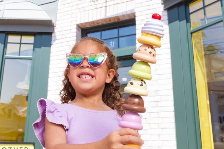Why This Van Leeuwen Scoop Shop Is One of the Best Food Toys and Playsets of 2026